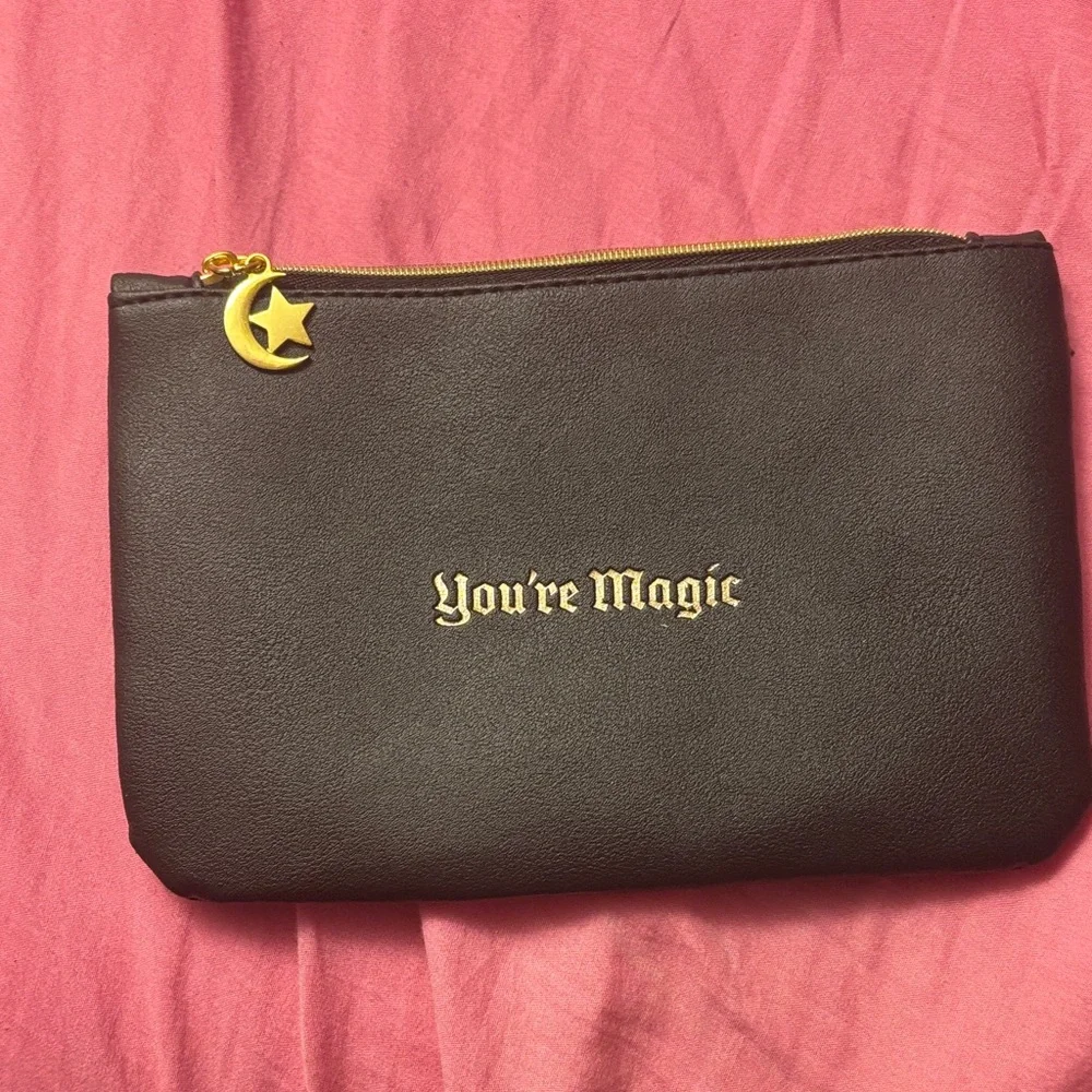 🚫SOLD🚫 for Kelly Ipsy Black Pouch with Gold Celestial Detailing - Picture 3 of 3